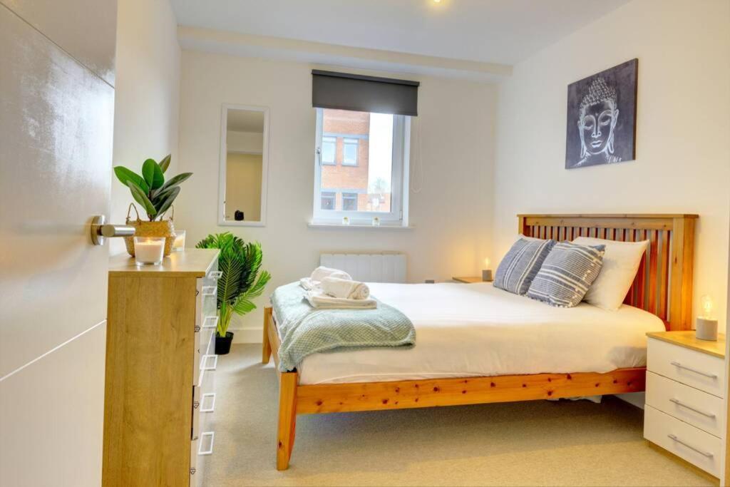 Modern & Stylish 2Br Apartment - Queens House Coventry Exterior foto